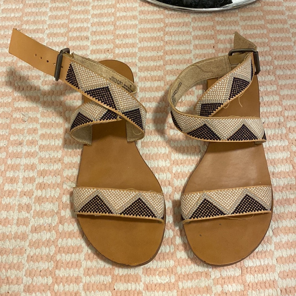 Mossimo Sandals 6.5